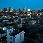 The Jameson House - Downtown Views From Rooftop Lounge