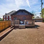 The Woodland Carriage House By Stay Local Nashville