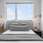 Holiday home Private Rooftop With Garage Walk To Restaurants Shops And Coffee Nashville