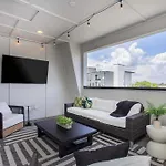 Holiday home Brand New Elegance Rooftop Views Of Nashville