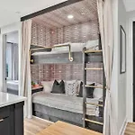 Apartment New 2 Luxe Penthouses With Balcony And Views *