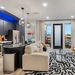 New Ph With Rooftop Lounge And Close To Broadway Nashville