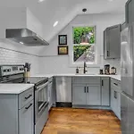 East Greenwood Treehouse Close To Dt Apartment *