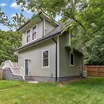 East Greenwood Treehouse Close To Dt *