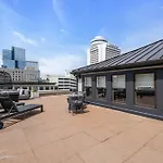 Skyline Suite With Penthouse & Rooftop Deck 6Br By Maddox Hotel
