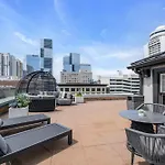 Skyline With Penthouse & Rooftop Deck 6br By Maddox Apartment *