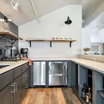 Skyline With Penthouse & Rooftop Deck 6br By Maddox Nashville