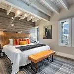 Skyline With Penthouse & Rooftop Deck 6br By Maddox *