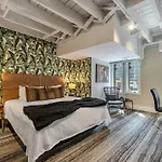 Apartment Skyline With Penthouse & Rooftop Deck 6br By Maddox