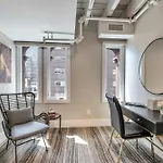 Skyline With Penthouse & Rooftop Deck 6br By Maddox Apartment *