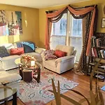 Holiday home The Place Between The Lakes 4 Bedrooms 4 Beds
