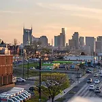 Good Vibes On Main - New - 1 Mile To Dtnash Apartment