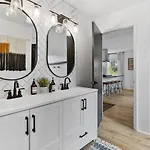Cozy House In Trendy East With A Patio And Grill Nashville