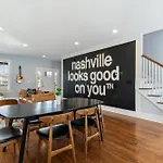 Downtown Stunner Holiday home Nashville