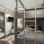 Holiday home Luxury - Fire Table Balcony & Views