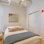 Holiday home Walk To Vanderbilt: Eclectic In *