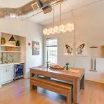Holiday home Walk To Vanderbilt: Eclectic In *