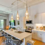 Walk To Vanderbilt: Eclectic In Holiday home Nashville