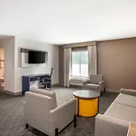 Comfort Suites Nashville Airport - Bna