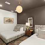 Earth At 8th & Argyle Elite Vacation Spot Holiday home Nashville