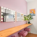 The Johnny And Dolly Historic Hideaway, Music Row Unit 2 *