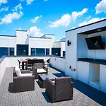 Riverfront Bliss Villa Nashville