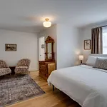 Chic 2 Bed 2 Bath, In 12 South *