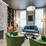 Holiday home Chic 2 Bed 2 Bath, In 12 South Nashville