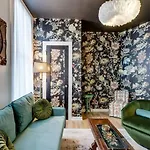 Chic 2 Bed 2 Bath, In 12 South Holiday home *