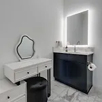 Boutique On Riverfront- Park Free Nashville