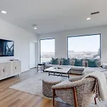 Holiday home Boutique On Riverfront- Park Free