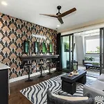 Holiday home Downtown Views Glam Stations Close To Broadway *