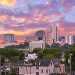 Downtown Views Glam Stations Close To Broadway