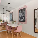 Apartment The Johnny And Dolly Historic Hideaway, Music Row Unit 2 *