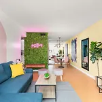 Cozy Country Legends Apt, Music Row Retreat