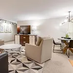 Charming For 4 In Family Dt Walk To Broadway Nashville