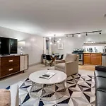 Holiday home Charming For 4 In Family Dt Walk To Broadway *