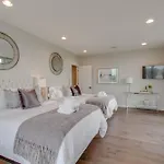 Holiday home The Augustine! | Views, Gym, Walk To Gulch *