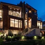 The Augustine! | Views, Gym, Walk To Gulch *