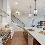 Holiday home The Augustine! | Views, Gym, Walk To Gulch *