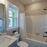 Cumberland Emerald - Walk To Dining Holiday home Nashville