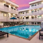 Amazing Downtown W Pool And Free Parking Nashville
