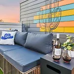 The Rosedale - Rooftop By Geodis Park Holiday home