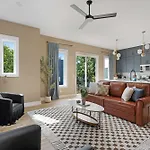 Holiday home The Rosedale - Rooftop By Geodis Park *