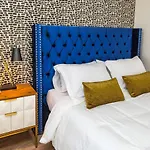 Holiday home Two On Music Row That Sleeps 14 With Pool And Parking Nashville