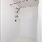 Two On Music Row That Sleeps 14 With Pool And Parking