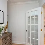 Two On Music Row That Sleeps 14 With Pool And Parking Holiday home *
