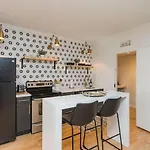 Holiday home Two On Music Row That Sleeps 14 With Pool And Parking Nashville