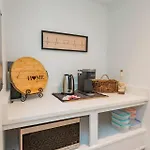 Two On Music Row That Sleeps 14 With Pool And Parking *
