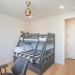4 Bdr For 12 W Rooftop Deck & Firepit Holiday home *
